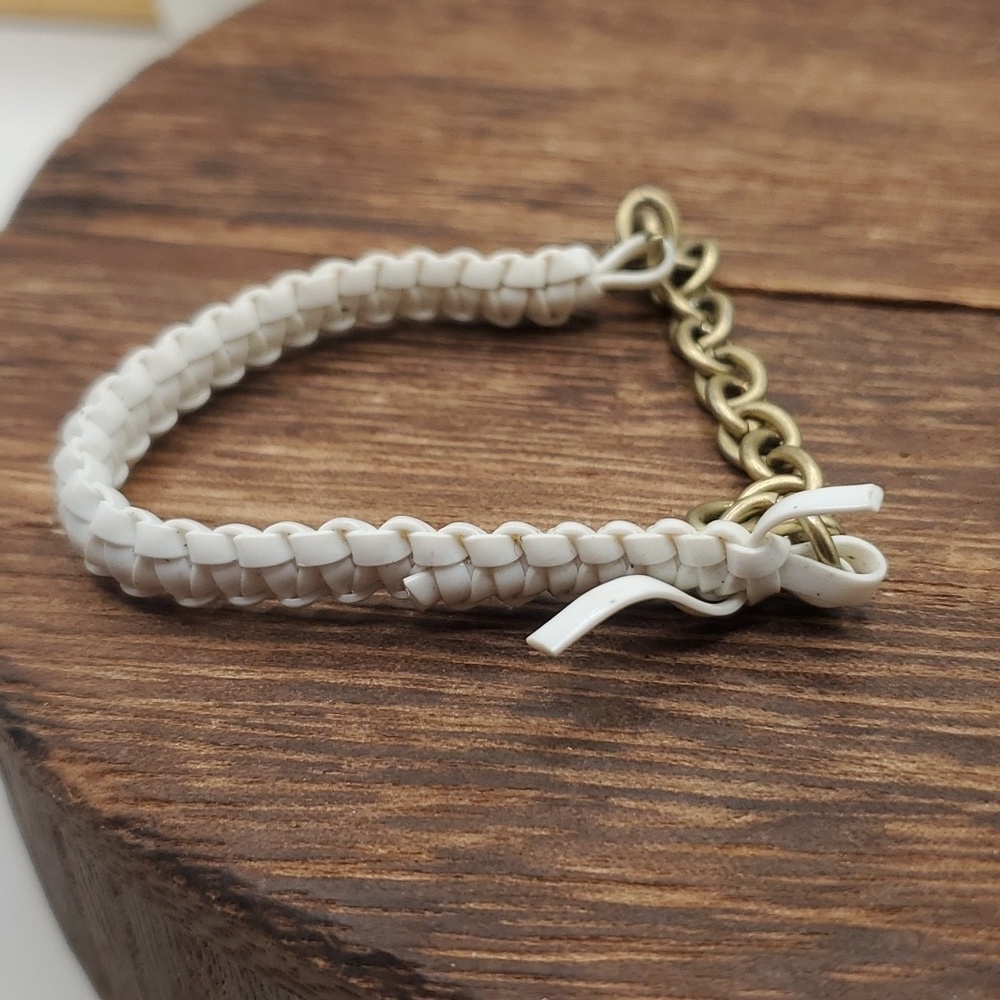 Paracord childs‎ white braided bracelet B2509